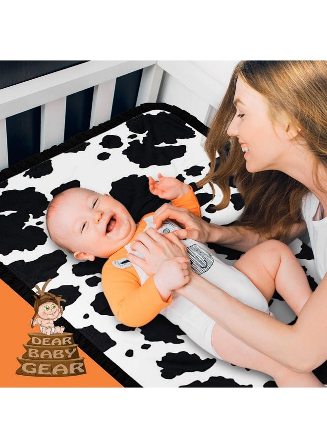 دير بيبي جير - بطانية أطفال مطبوعة حسب الطلب من Dear Baby Gear - بطانية أطفال مزدوجة الطبقات - الحجم المثالي لسرير الأطفال أو عربة الأطفال أو مقعد السيارة - بقرة هولشتاين، أسود، كشكشة، 43 بوصة × 33 بوصة - Image 1