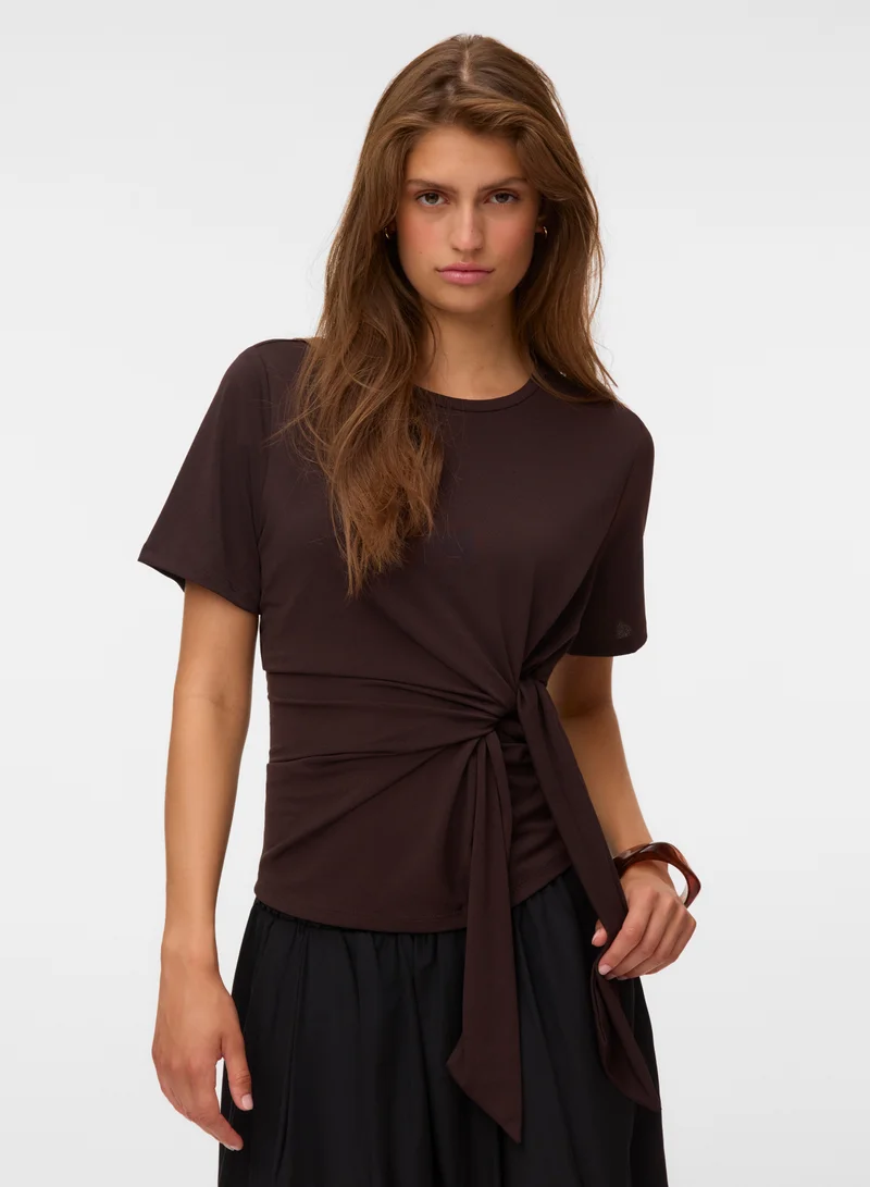 فيرو مودا Jill Knotted Short Sleeve Top