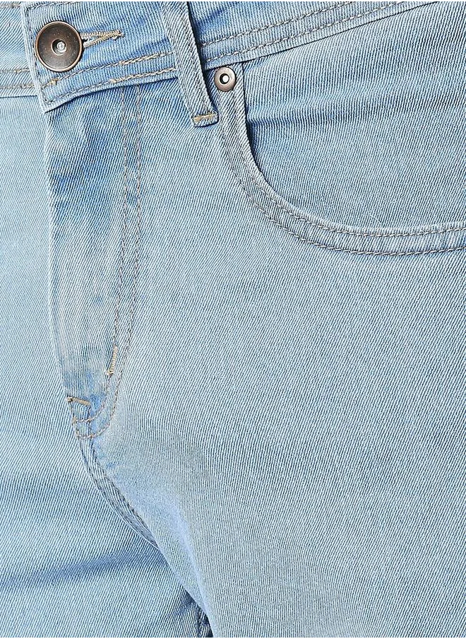 HIGH STAR Mid Rise Light Wash Relaxed Fit Jeans by Styli