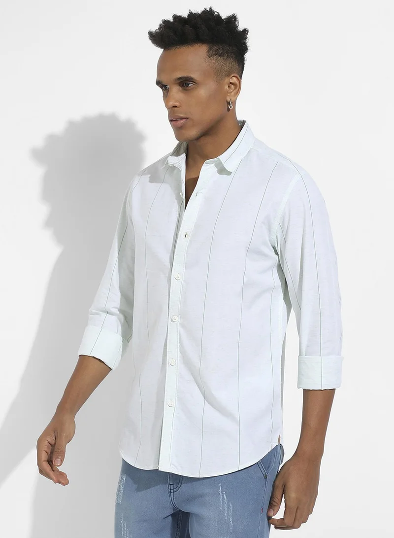 Campus Sutra Men's White Heathered Pinstriped Shirt