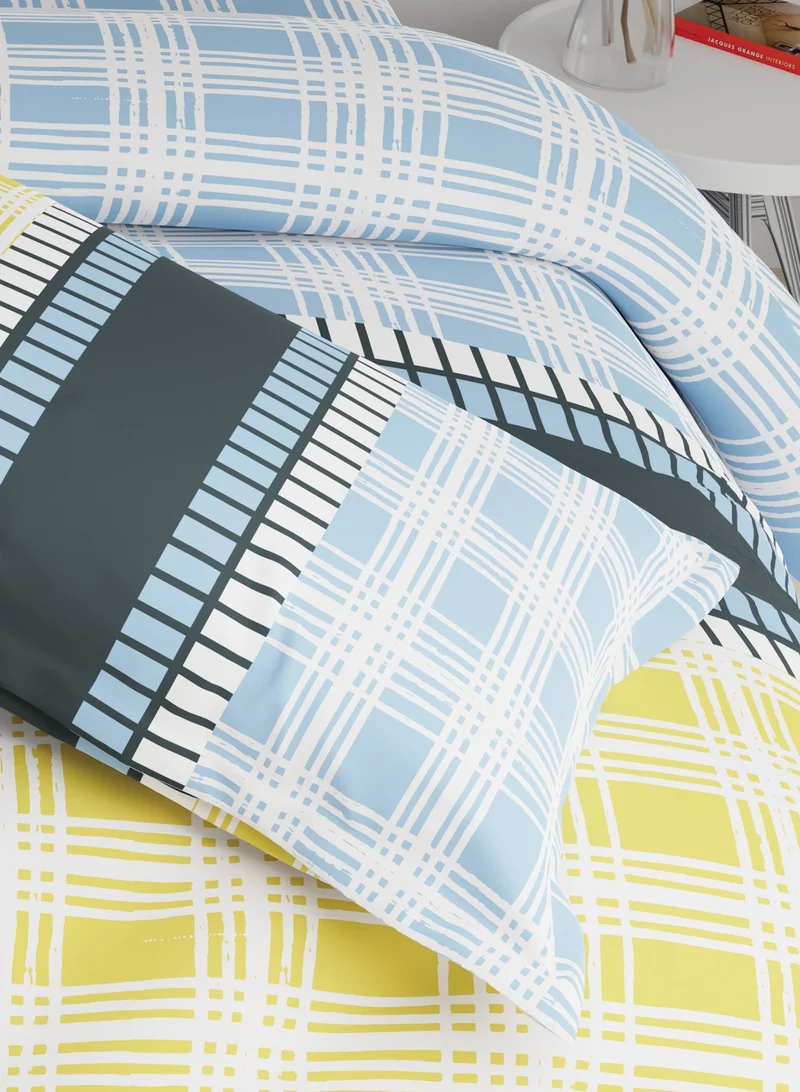 UNITED COLORS OF BENETTON United Colors of Benetton 210 TC Super King Bedsheet with 2 Pillow covers Multi