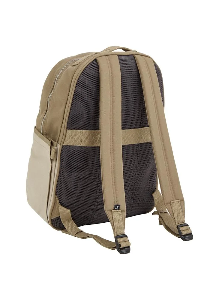 كالفن كلاين جينز Workwear Center Zip Backpack