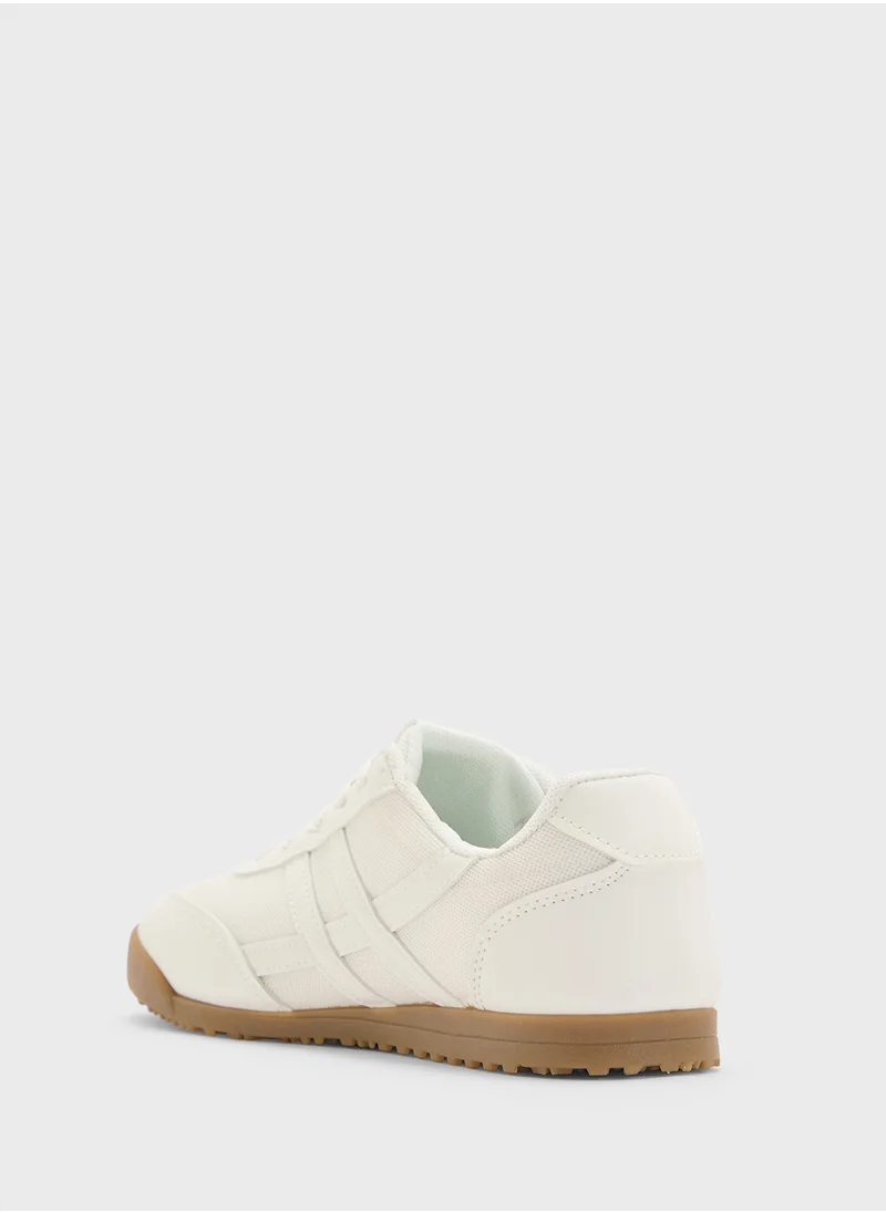 Andarina Ladies Lace Up Sneaker