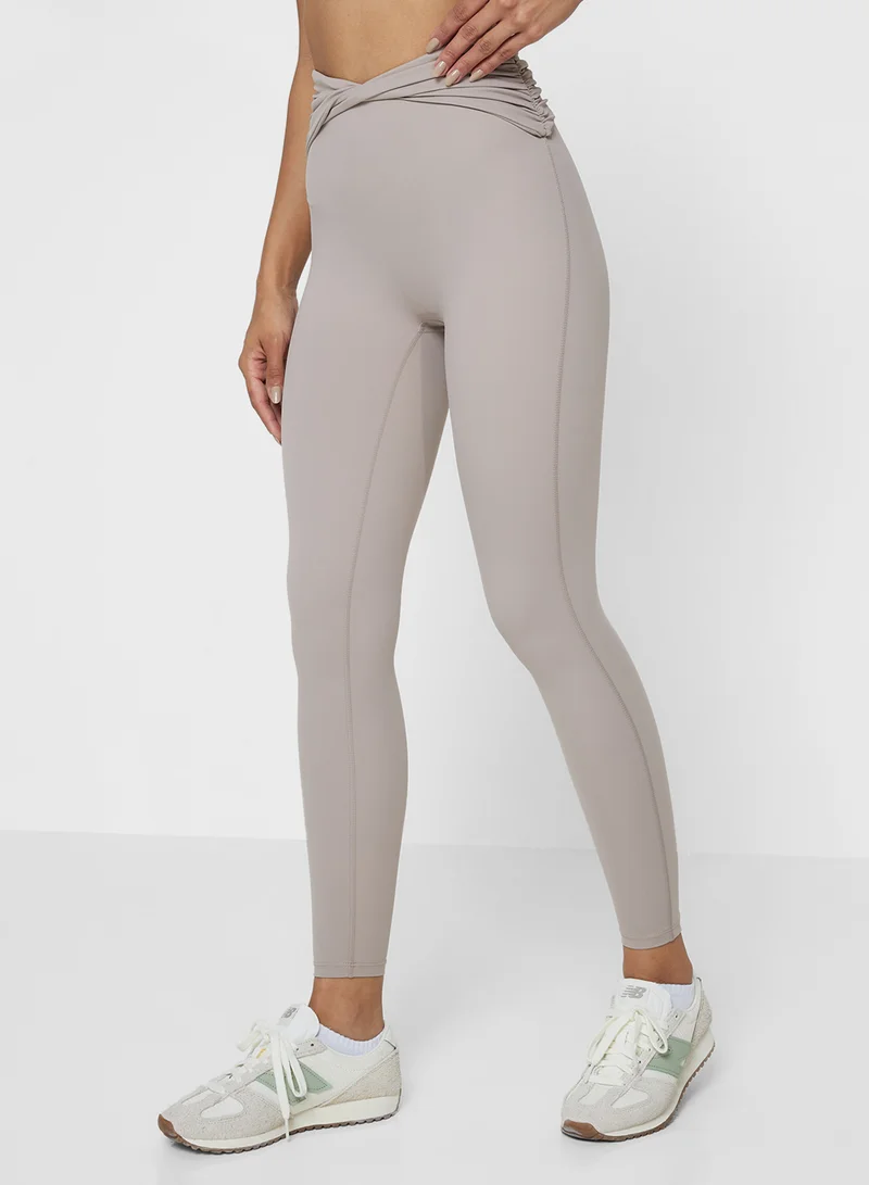 فورورد Ruched Overlap Waist Seamless Legging