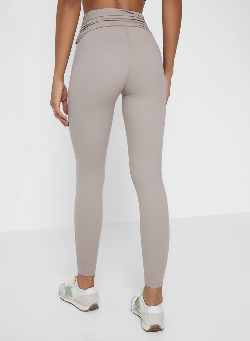 FRWD Ruched Overlap Waist Seamless Legging - Image 3