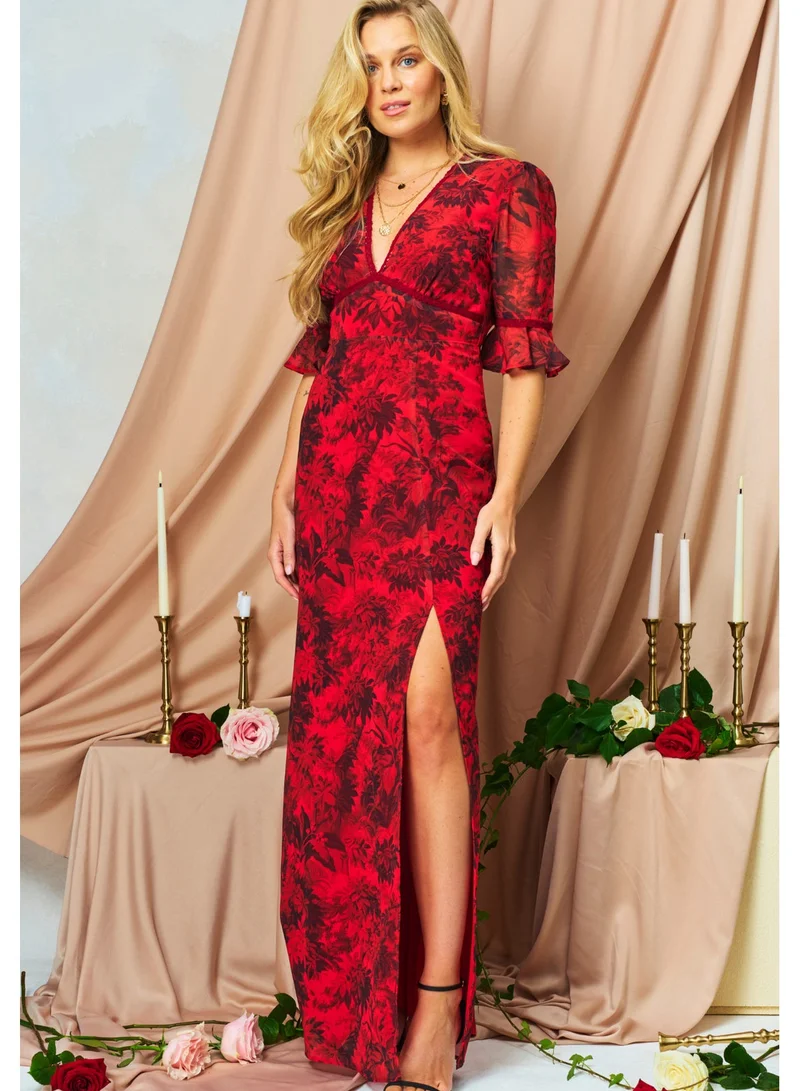 هوب اند ايفي فستان ماكسي بفتحة جانبية وأكمام مكشكشة وظهر مفتوح مزين بالدانتيل