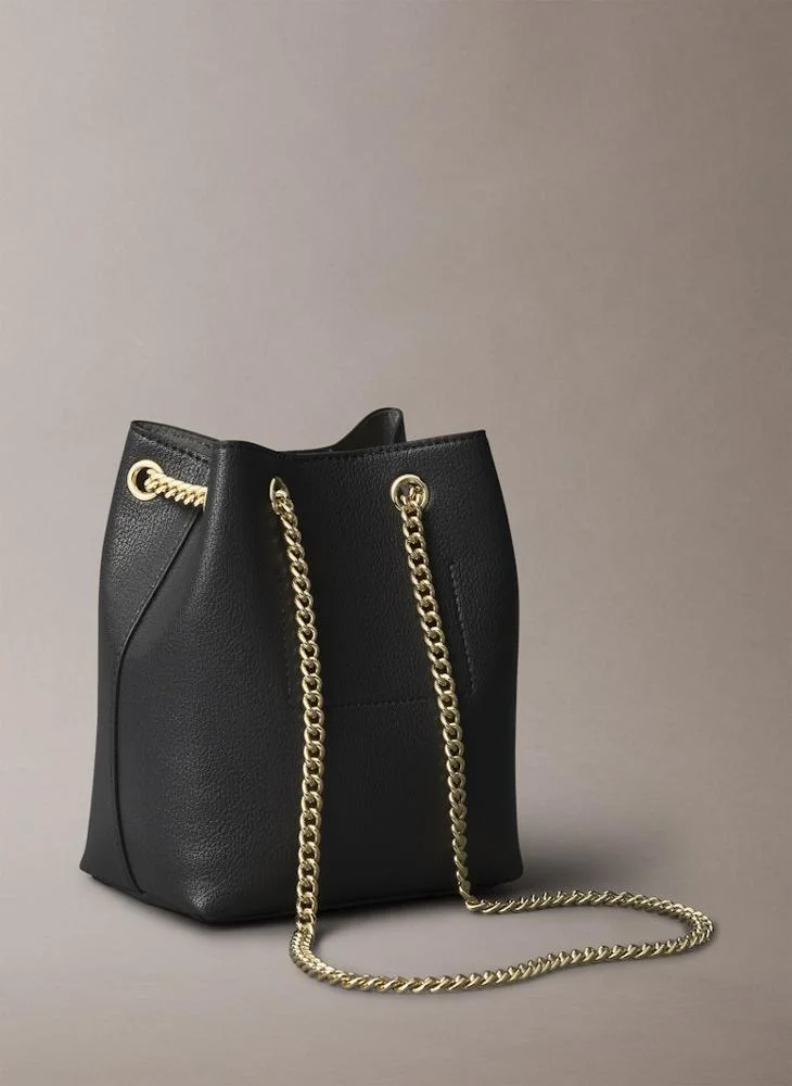 كالفن كلاين جينز Logo Bucket Bag