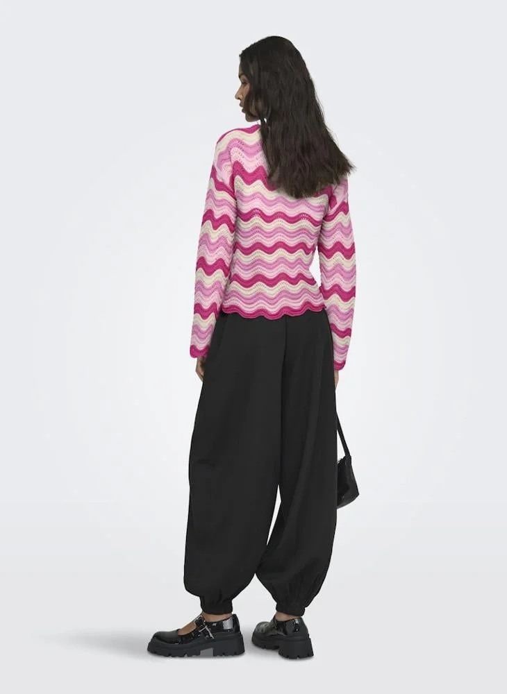 اونلي كنزة بياقة دائرية وأكمام طويلة بتصميم موجي من أونلاسا