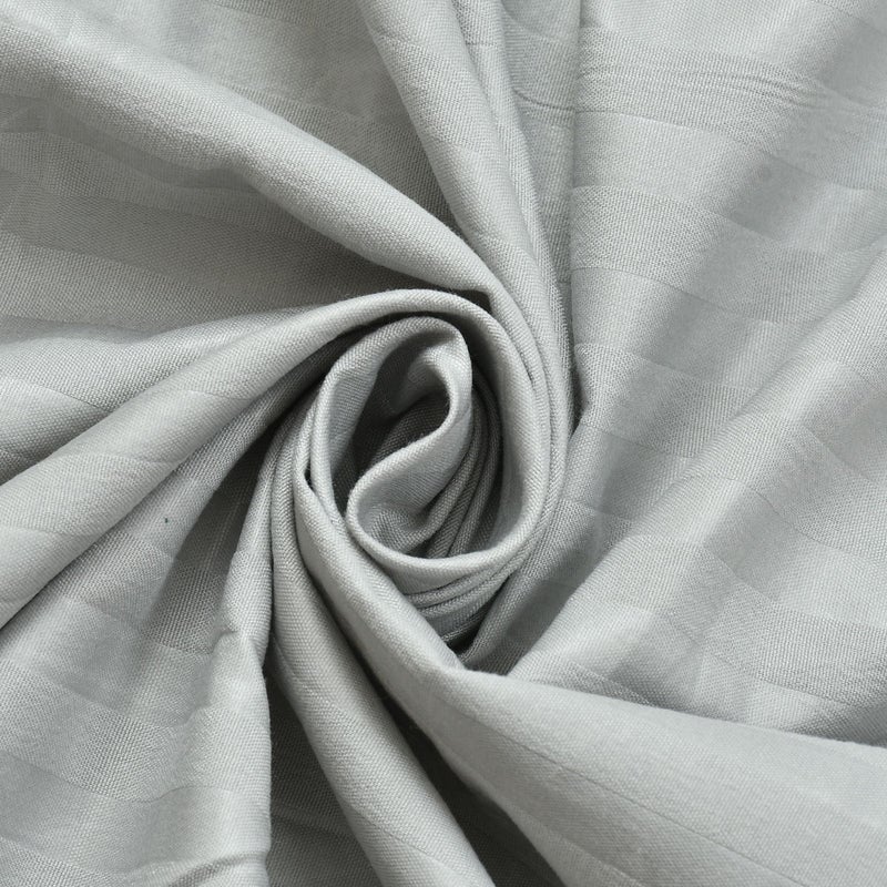 Blue Strip ملاءة سرير كينج بحجم 220 TC قطن ساتان مخطط أزرق مع غطاءين وسادة للسرير المزدوج للمنزل/الفنادق/بيت الضيافة، الحجم-90x100 بوصة (مسطحة) (رمادي) - Image 2