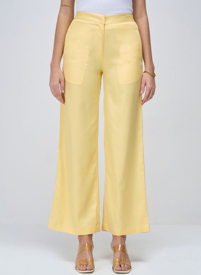 Salt Attire سولت أتاير للسيدات بنطلونات باراليل ذكية باللون الأصفر - Image 1