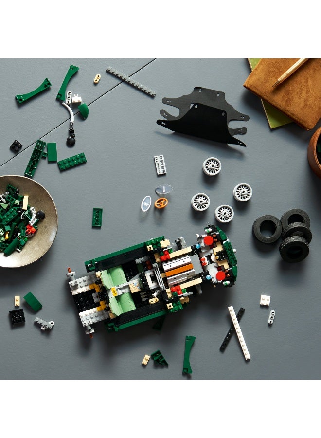 LEGO Icons Jaguar E-Type 11381 Building Set (1673 Pieces) - Image 4
