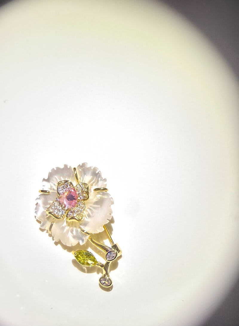 بروش زهري من الصدف رفيع المستوى للسيدات - إكسسوارات أنيقة ذات طابع مميز وإحساس راقٍ لدبوس الزينة وتزيين الملابس - Image 1