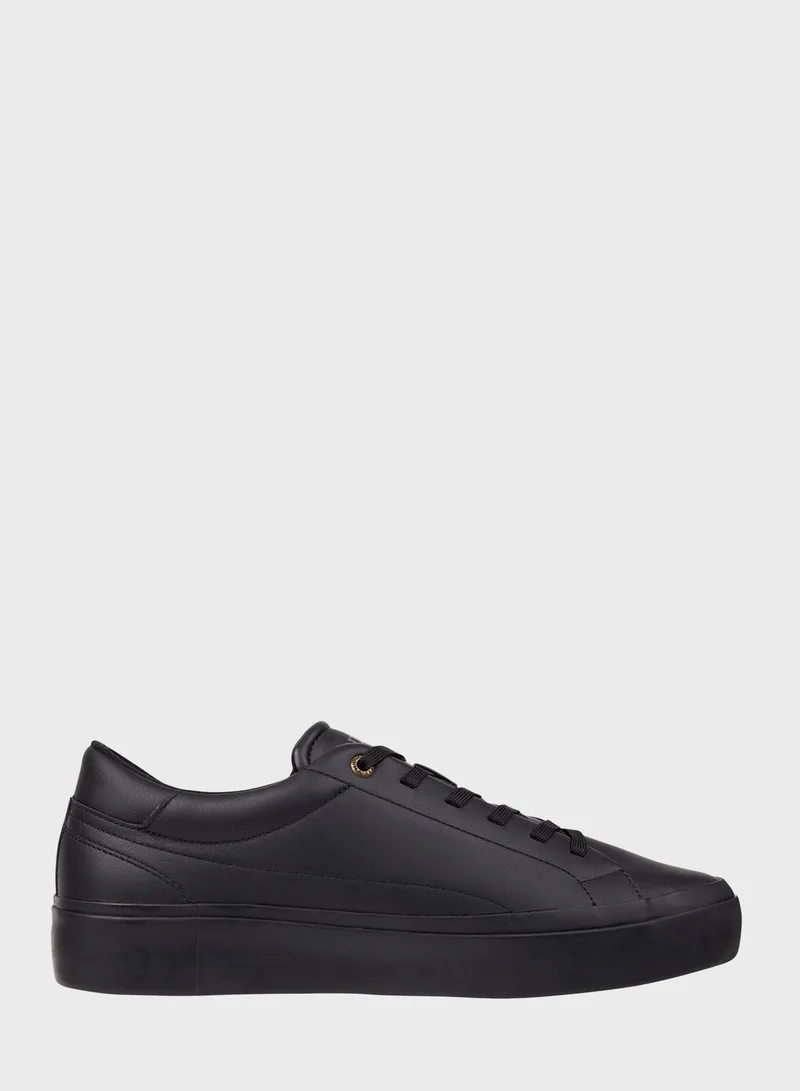 TOMMY HILFIGER Logo Low Top Sneakers