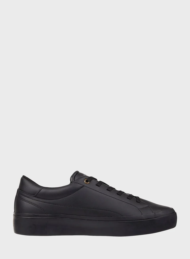 TOMMY HILFIGER Logo Low Top Sneakers