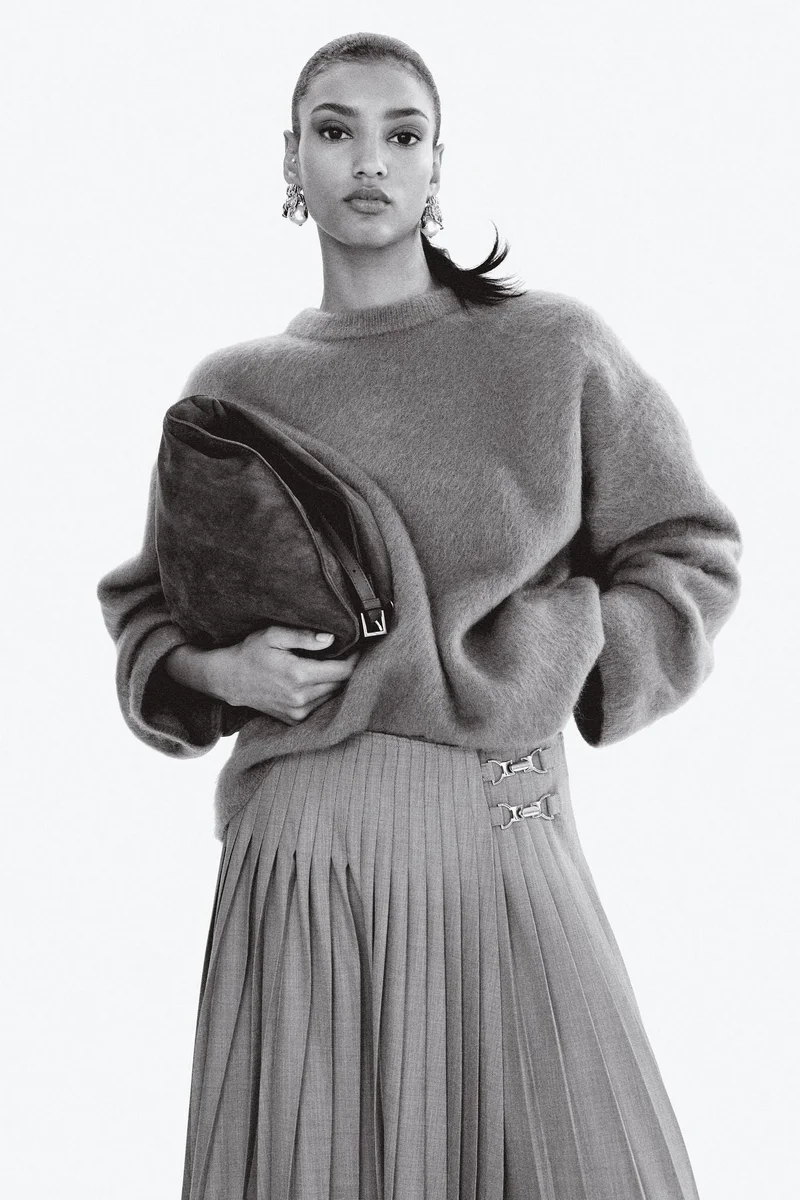 اتش اند ام كنزة فضفاضة من مزيج الموهير