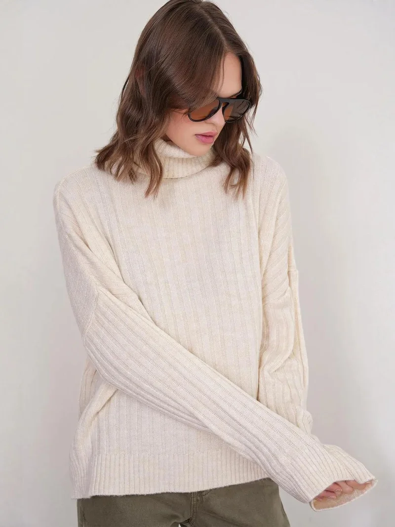 Mixray Natural Mixray Oversize Ribbed Turtleneck Sweater for Women | Best Price UAE