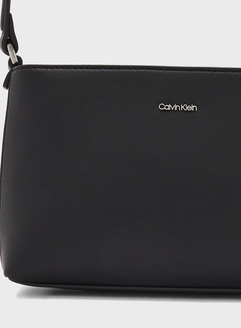 CALVIN KLEIN Must Medium Crossbody
