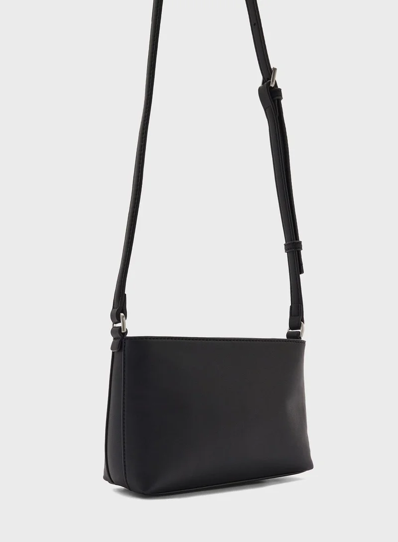 CALVIN KLEIN Must Medium Crossbody
