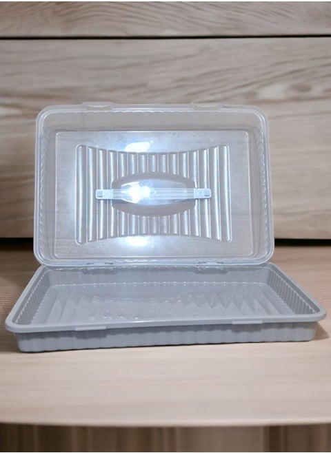 Cake and dessert containers with transparent lid