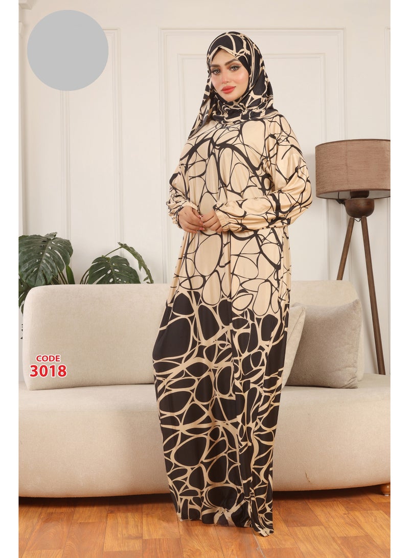 An elegant black butter cloak that exudes sophistication. A modest, wide prayer cloak that gives you comfort in movement and elegance in appearance. A practical piece that is suitable for home, prayer, and going out with confident steps and luxury. Code 3018.1 - Image 2