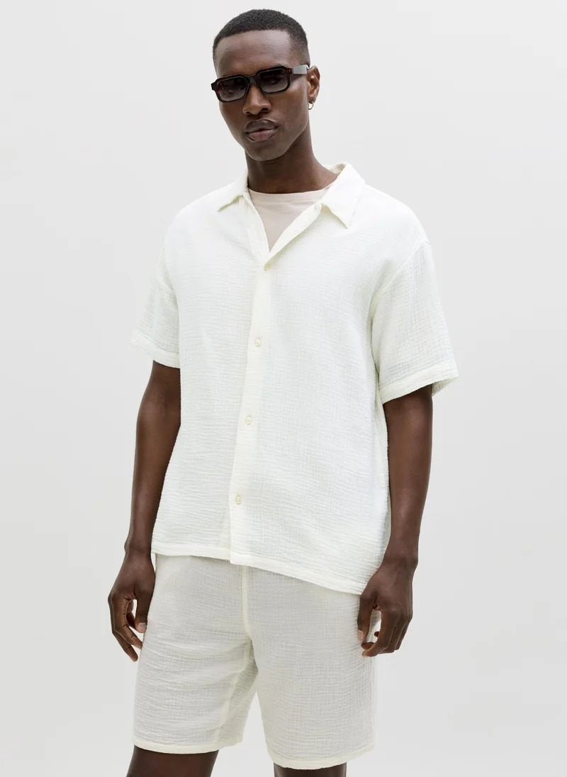 Casual Short Sleeve Shirt