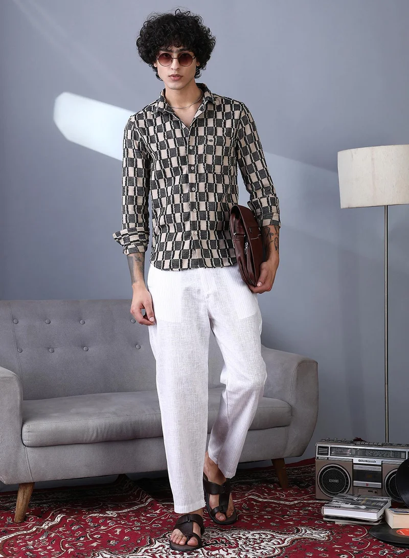Campus Sutra Campus Sutra Men's Charcoal Black & Off-White Block-Edge Shirt For Casual Wear | Spread Collar | Long Cuffed Sleeves | Button Closure | Shirt Crafted With Comfort Fit For Everyday Wear