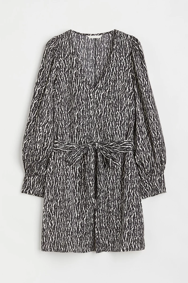 H&M Balloon-sleeved satin dress