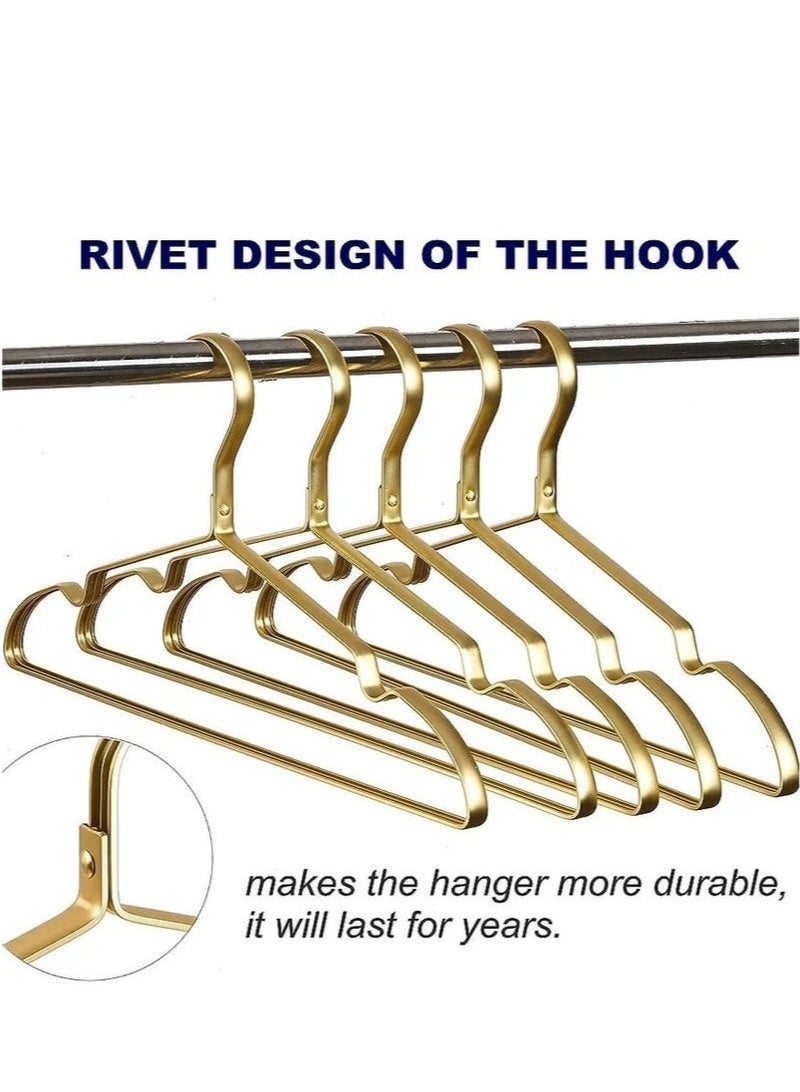 Bukela A golden clothes hanger consisting of 5 pieces, for more organized and easier use. - Image 3