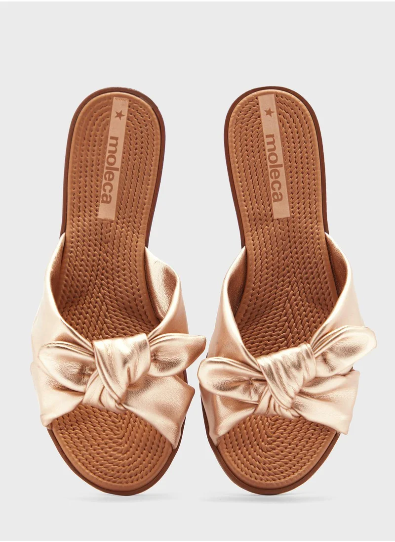 MOLECA Lennox Cross Strap Flat Sandals