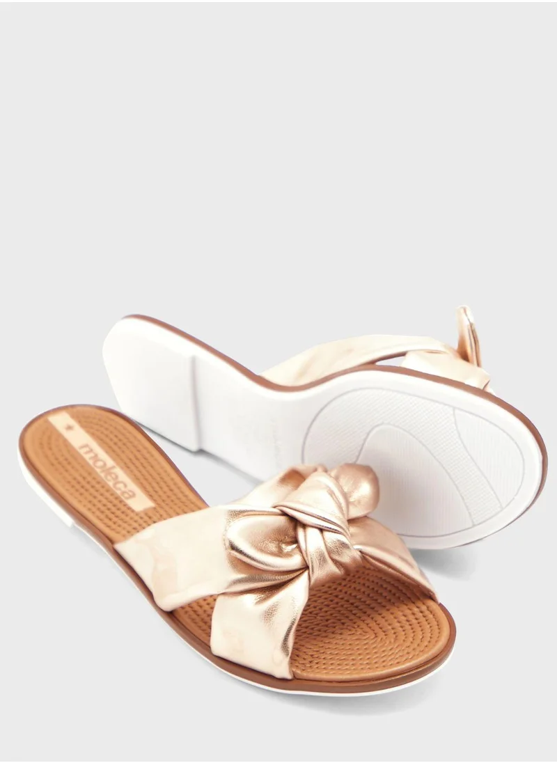 MOLECA Lennox Cross Strap Flat Sandals