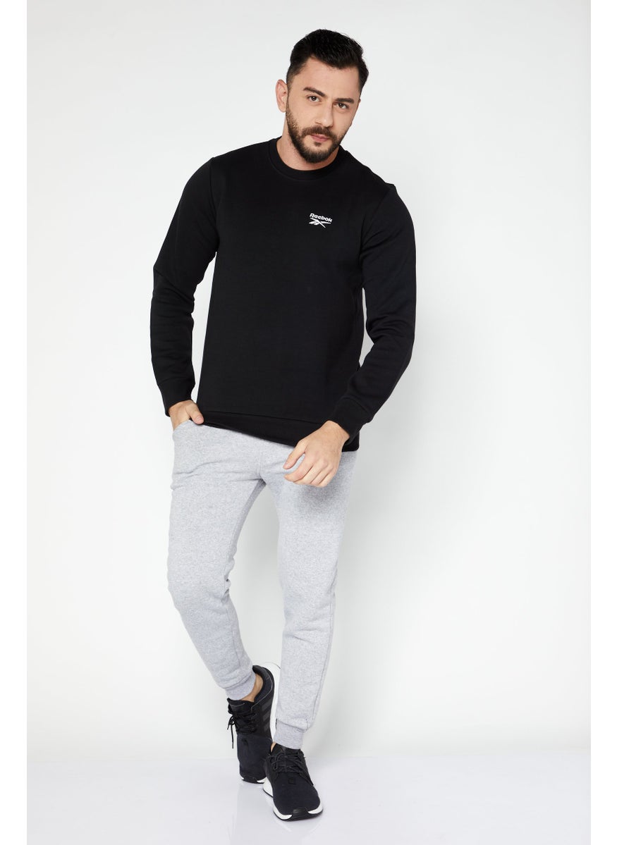 Men Sportswear Fit Long Sleeve Training Sweatshirt, Black - pzsku/Z210E8F832D87F0F15915Z/45/_/1737642368/78f9a9f3-0779-4867-841d-4b2c8a67692b