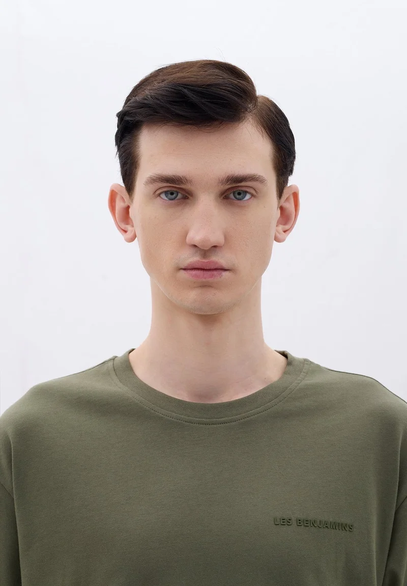 ليس بنجامنز تي شيرت بأكمام قصيرة ٤٠٥