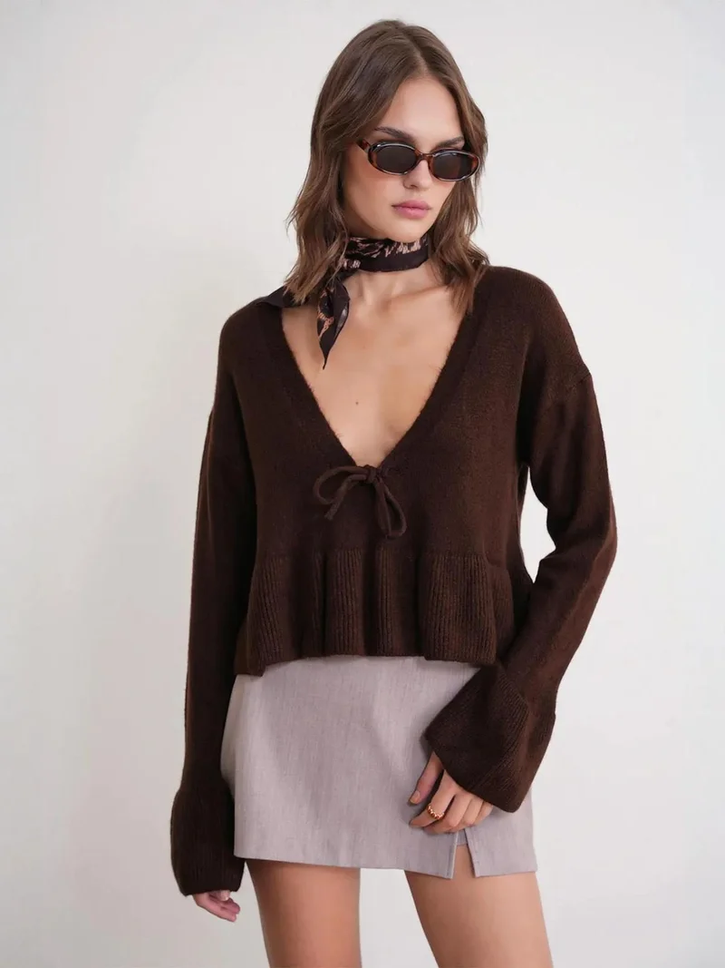 ميكسراي كنزة محبوكة بياقة على شكل حرف  وتفاصيل مكشكشة من