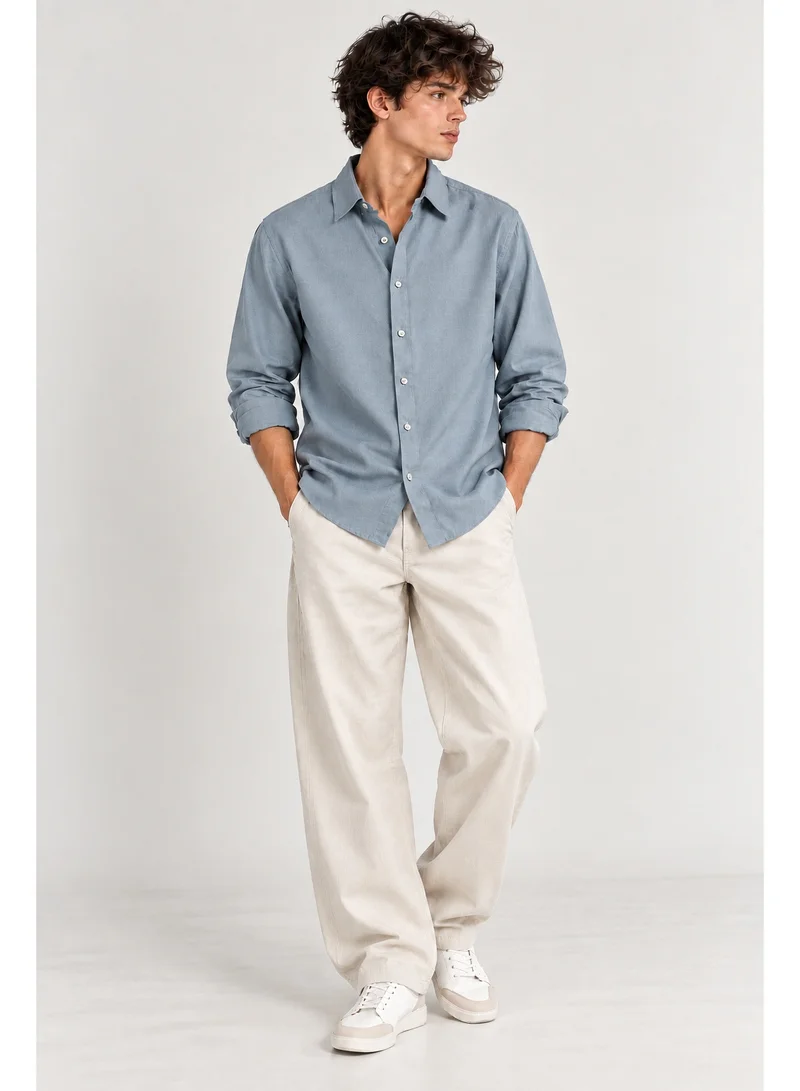 فكتور اند جين Men's Textured Relaxed Fit Shirt