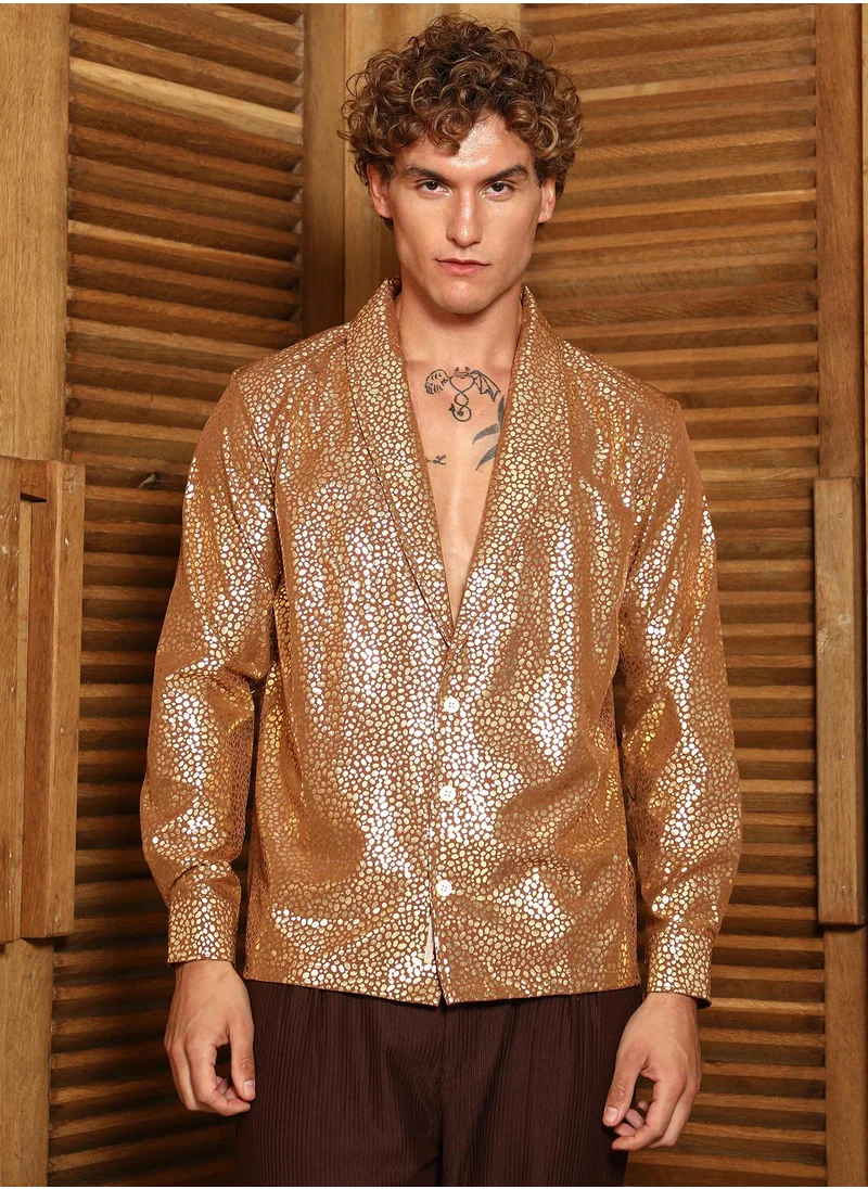 كامبوس سوترا Campus Sutra Men's Mocha Brown Metallic Shawl Collar Oversized Shirt For Casual Wear | Shawl Collar | Long Cuffed Sleeves | Button Closure | Oversized Shirt Crafted With Comfort Fit For Everyday Wear