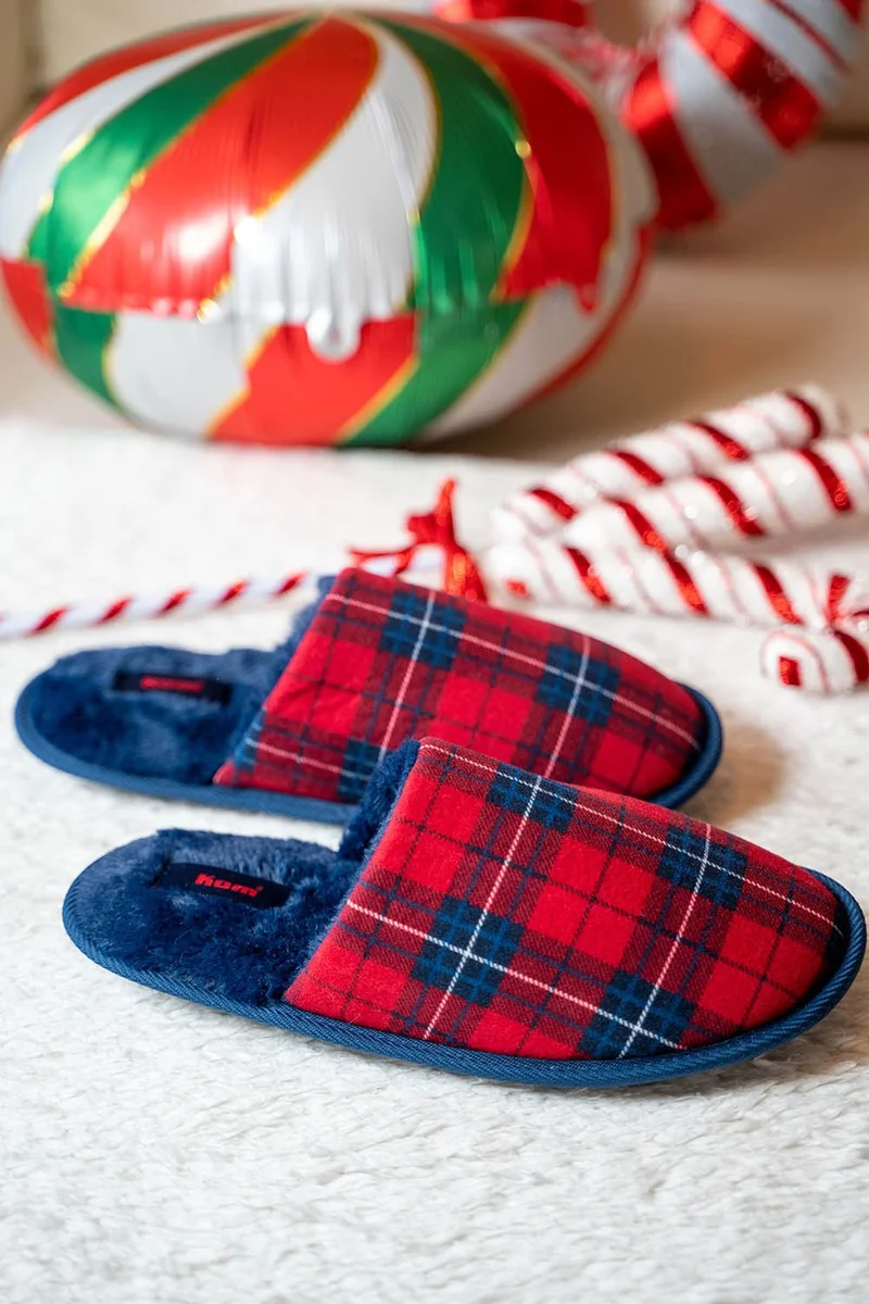 KOM Rest Slippers