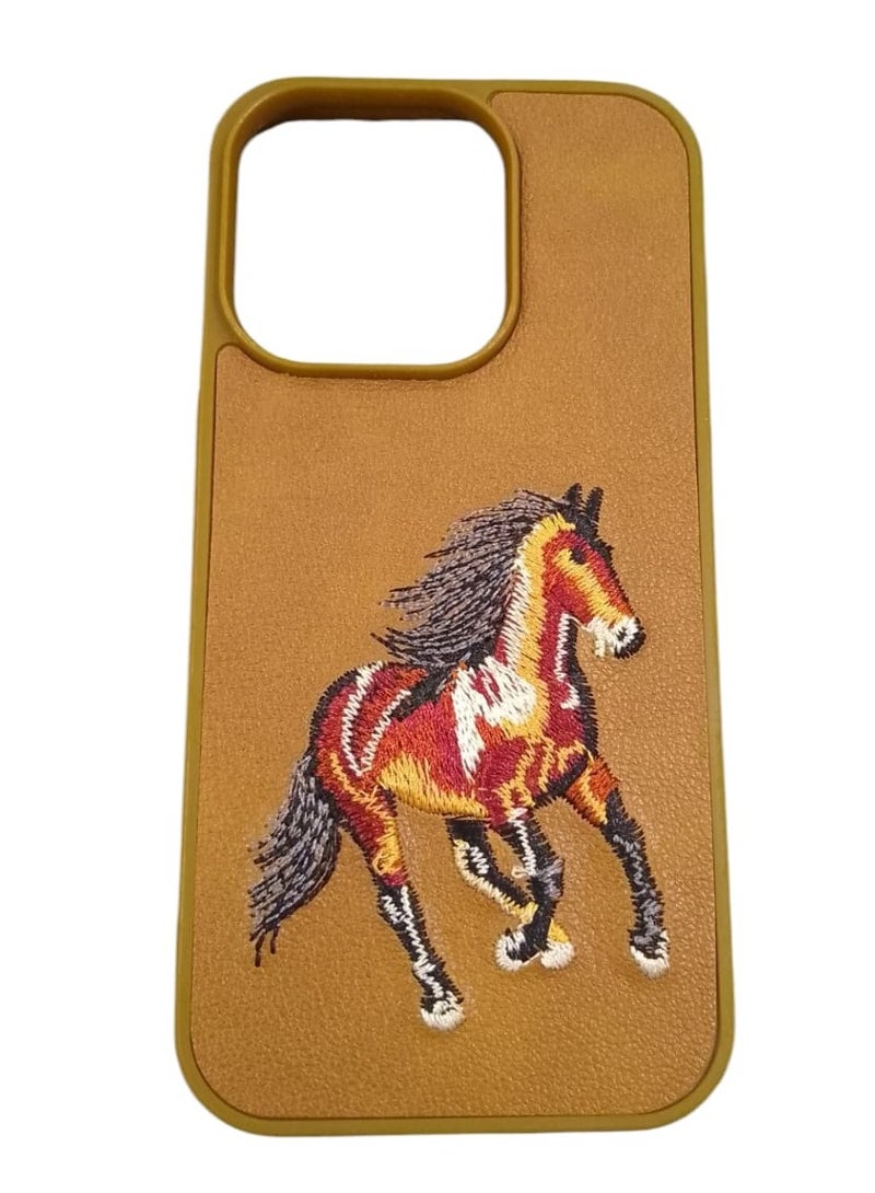كيس جراب هاتف مضاد للصدمات بتصميم تطريز حصان لهاتف آيفون 15 برو باللون بني