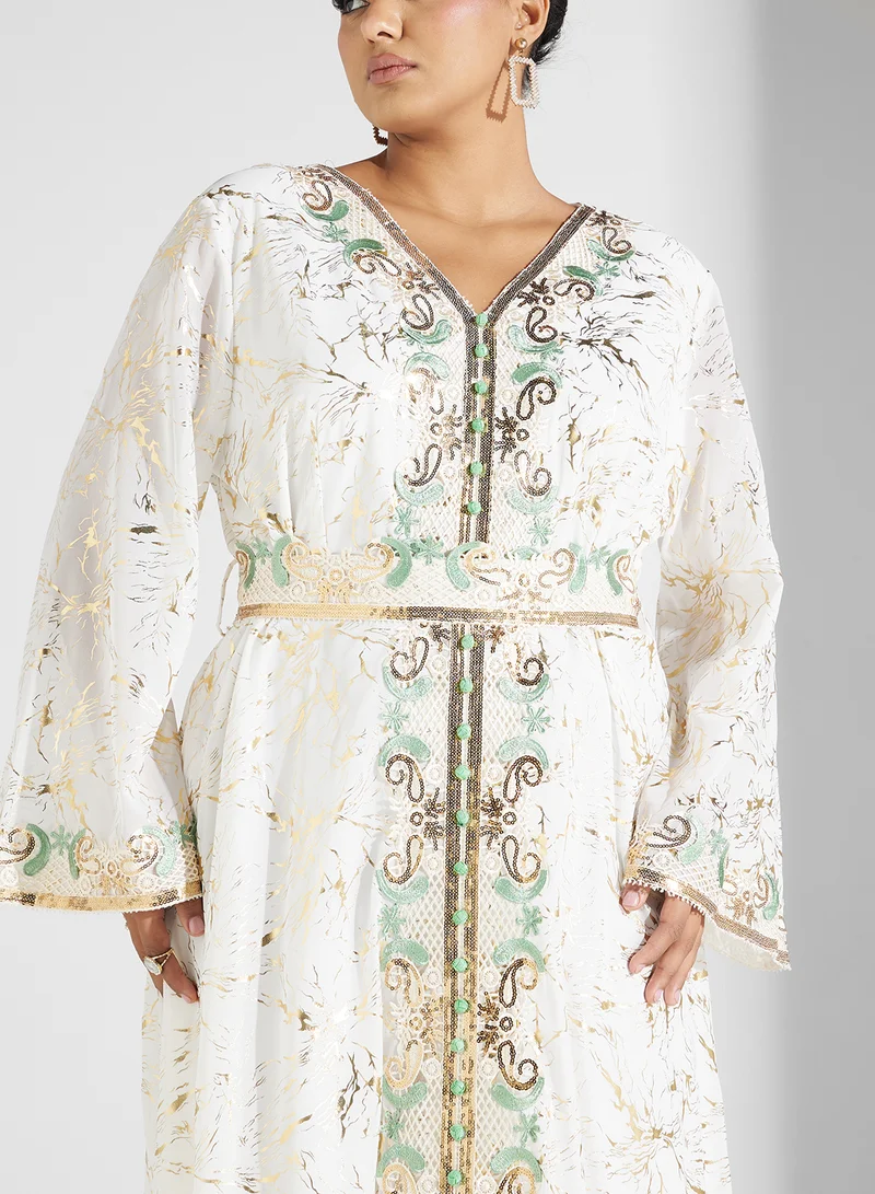 خزانة Plus size embroidered jalabiya