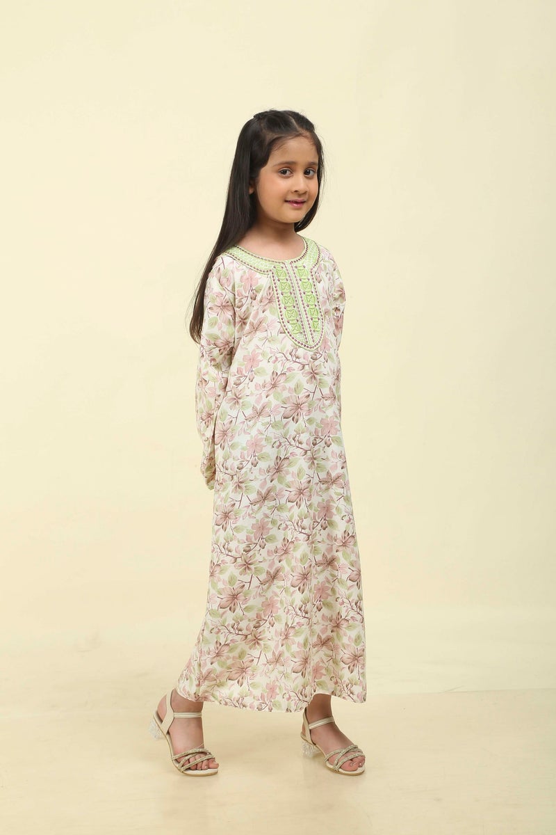 HANA & SARA Girls Arabic Floral Print Jalabiya – Modest Long Sleeve Ethnic Dress with Embroidered Neckline - Image 3