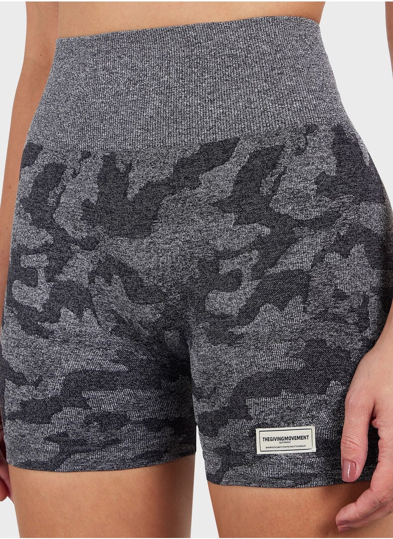 Seamless Camo Booty Shorts - pzsku/Z21205B574787080FC261Z/45/_/1718108375/5bba2842-e18a-46ec-aa2b-8748023e564f