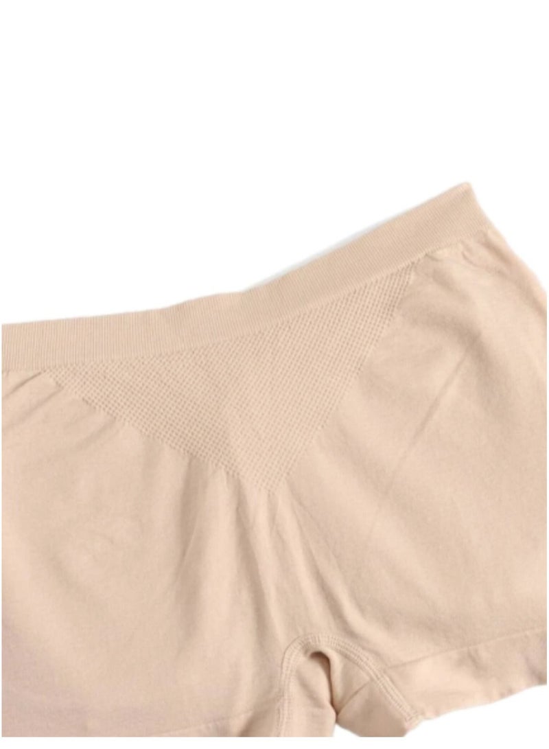 Low-rise panty with rear foam padding. - Image 3