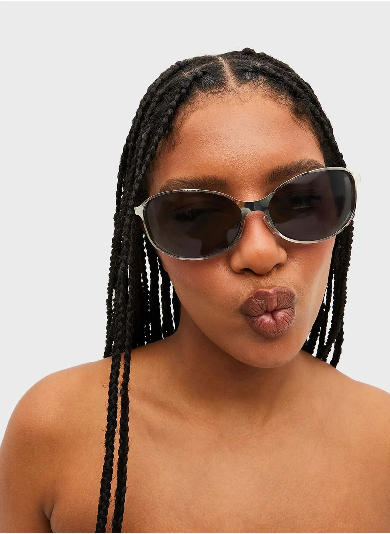 MONKI Lizzie Sunglasses