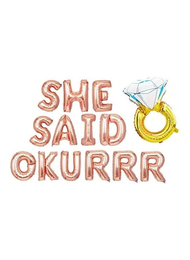 طقم بالوناتٍ بتصميم لعبارة She Said Okurrr
