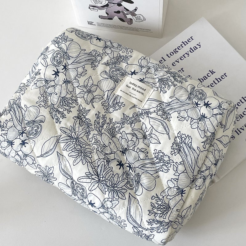 Tea Break Jungle Series Cosmetic Bag New Ink Ins Storage Bag Travel Portable Large Capacity Wash BagTea Break Jungle Series [Clutch]] Tea Break Jungle Series [Clutch]]