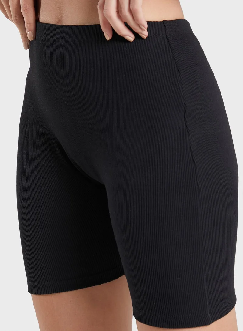 AREN The Leigh Ribbed Cycle Shorts
