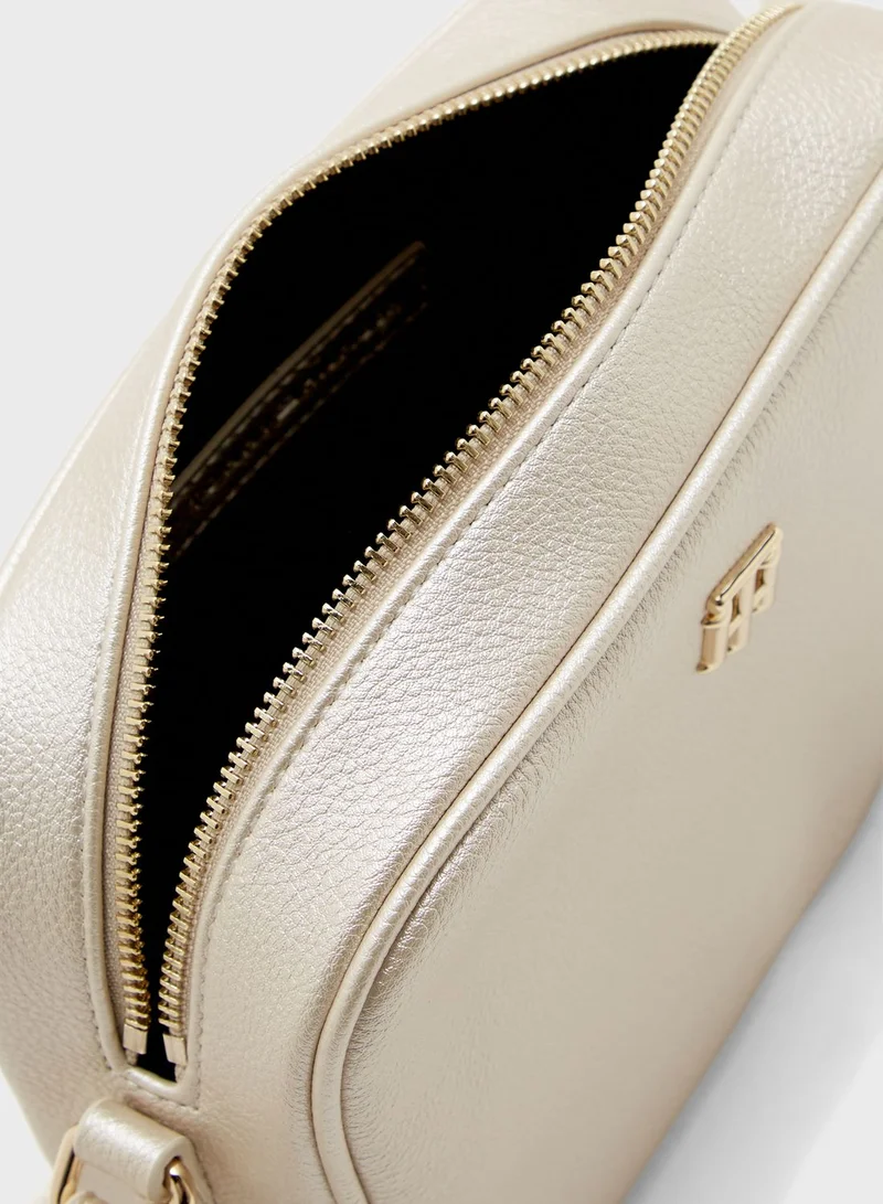 TOMMY HILFIGER Chic Camera Crossbody
