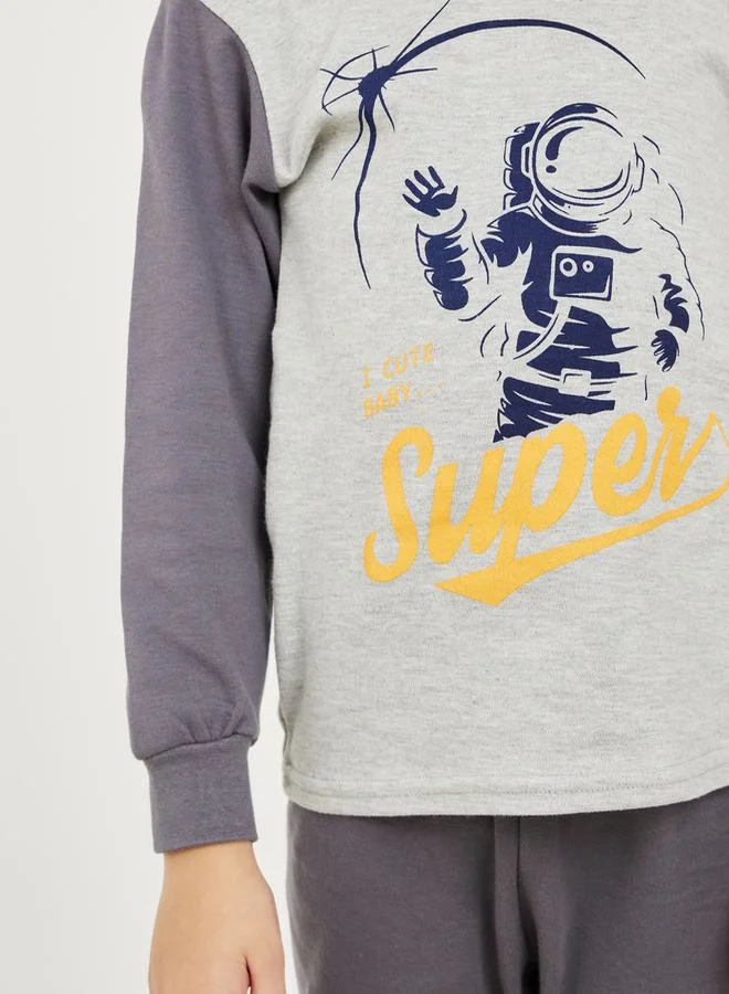 Styli Graphic Printed T-Shirt and Pants Pyjama Set