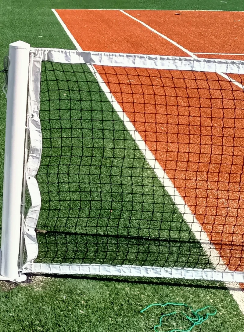 adelinspor Via Tennis Pole with Fixed Anchor and Gold Tennis Net