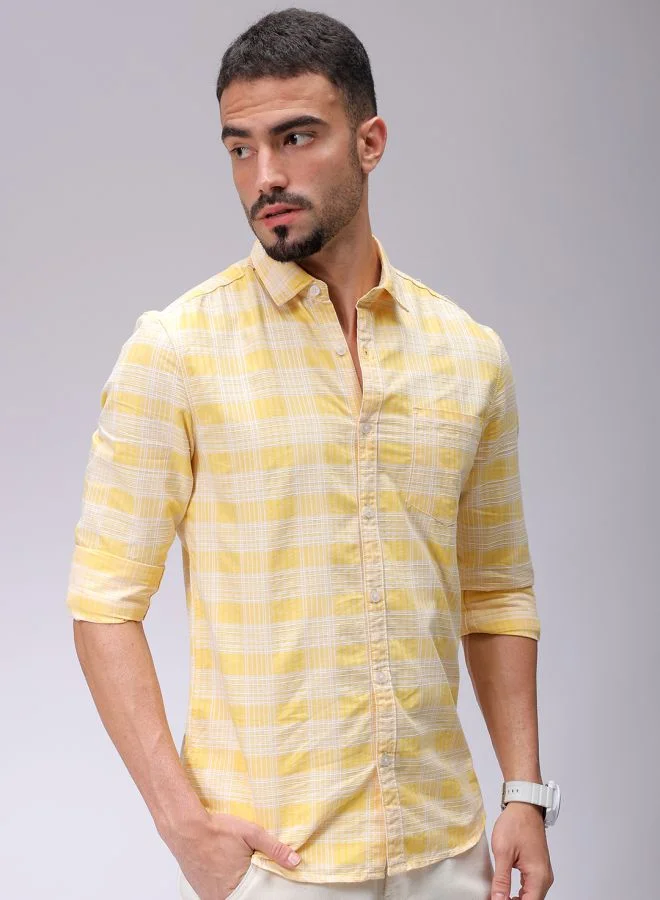 The Indian Garage Co Men Slim Fit Checkered Full Sleeves Cutaway Collar Casual Shirt