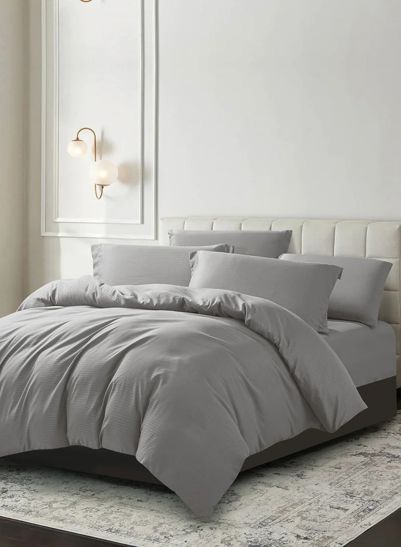 Donetella Striped Duvet Cover Set King Size 260x240 cm - 6-Pcs Bed Set, Microfiber Fabric - 1 Duvet Cover, 1 Fitted Sheet, 2 Pillow Sham, 2 Pillowcase (Filler Not Included)